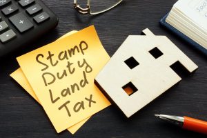 Borrowers shift to two-year mortgages despite rate premium