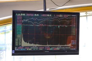 Shanghai Composite Index достигна най-високата си оценка от десетилетие