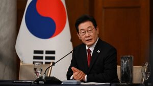 Лий от Южна Корея призовава за „приятелска конкуренция“ с Китай преди срещата на Си