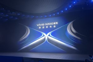 Vivo представя X200 Pro с 200 MP ZEISS APO телефото камера