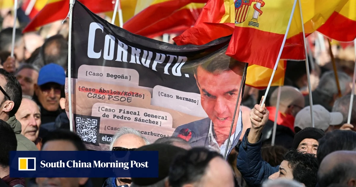 Масов протест в Мадрид призовава Санчес да подаде оставка